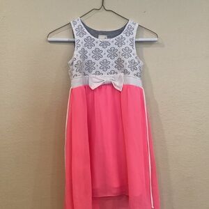 Size 6, brand lily bleu, color pink and white